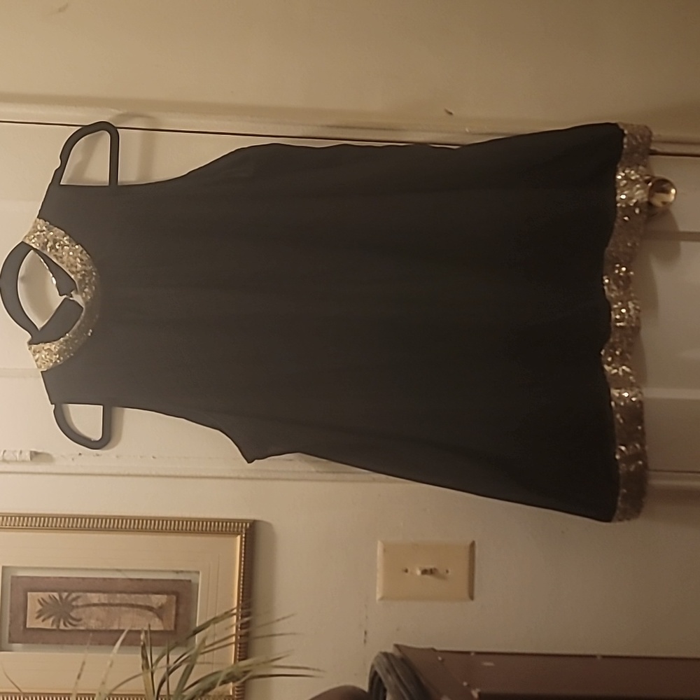 Dress suit